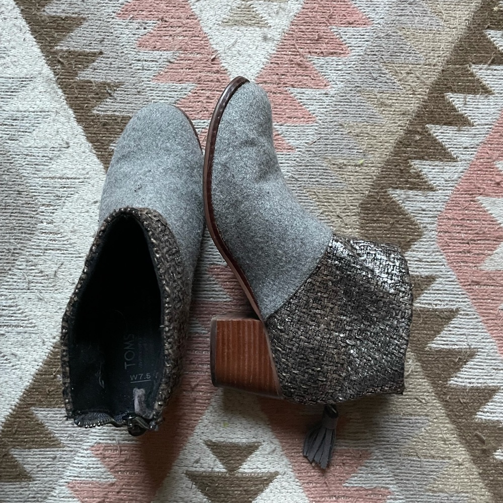 Tom’s Booties
